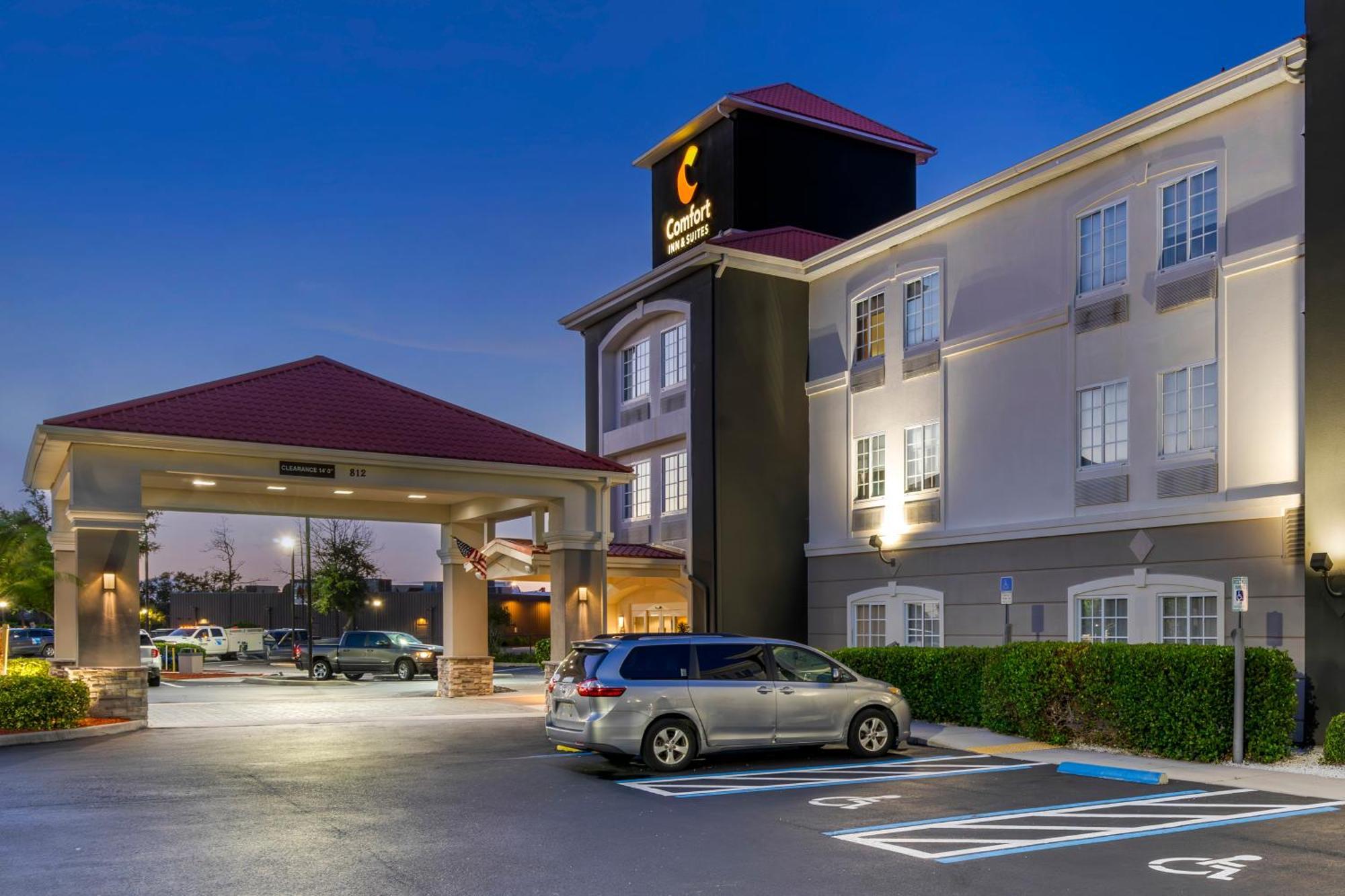 Comfort Inn & Suites Port Charlotte-Punta Gorda Exterior foto
